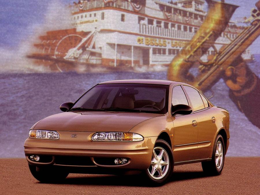  Chevrolet Alero 1999 года  (фото 12 из 14)